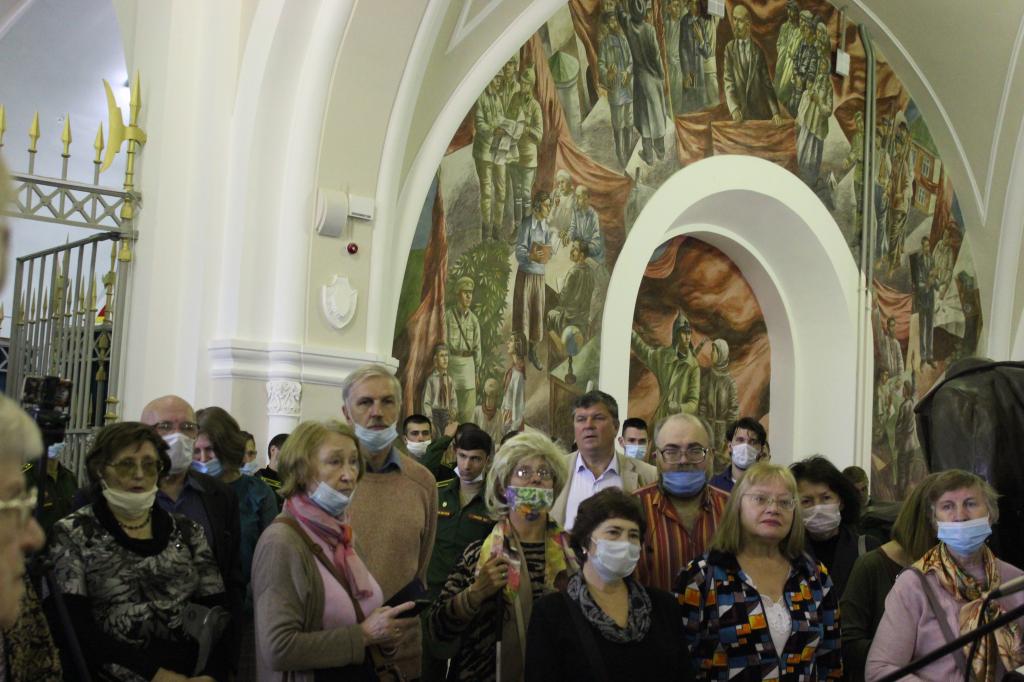 В артиллерийском музее открылась выставка незрячих художников, посвященная слухачам