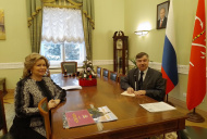 Вице-губернатор Санкт-Петербурга Наталья Чечина и председатель СПб РО ВОС Алексей Колосов обсудили вопросы эффективности мер социальной поддержки инвалидным организациям