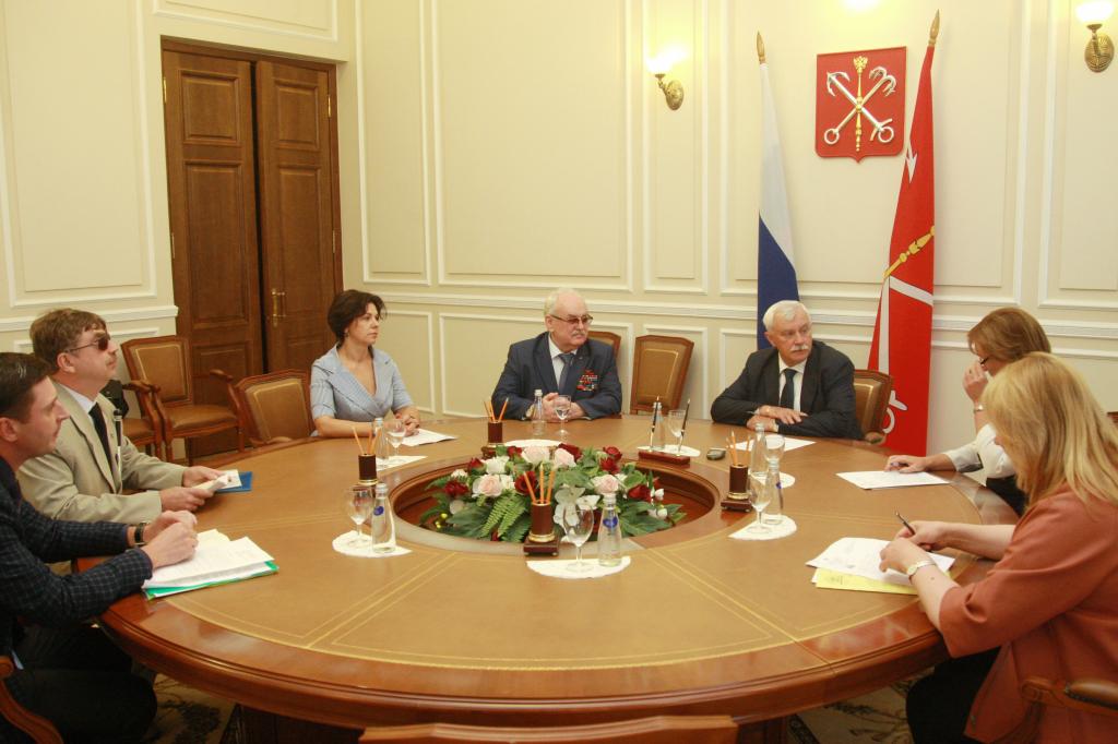 Президент ВОС А.Я.Неумывакин и Председатель СПб РО ВОС А.Б. Колосов встретились с Губернатором Санкт-Петербурга Г.С.Полтавченко 