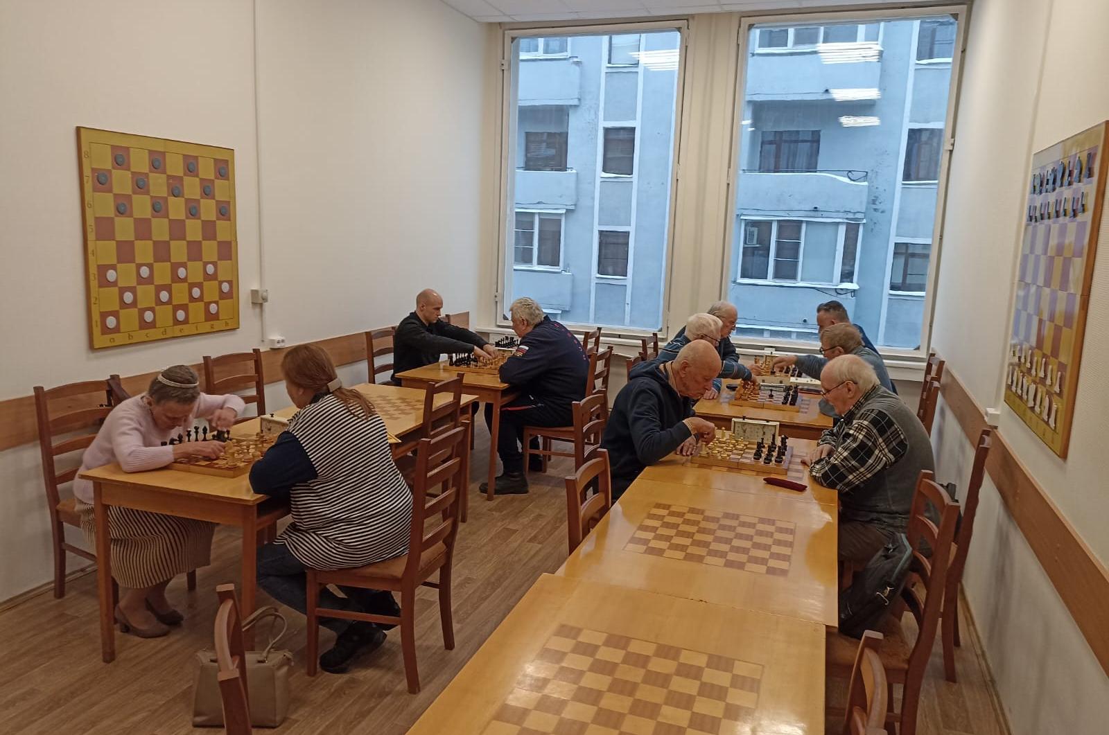 Стартовала серия предновогодних блиц-турниров с участием инвалидов по зрению 
